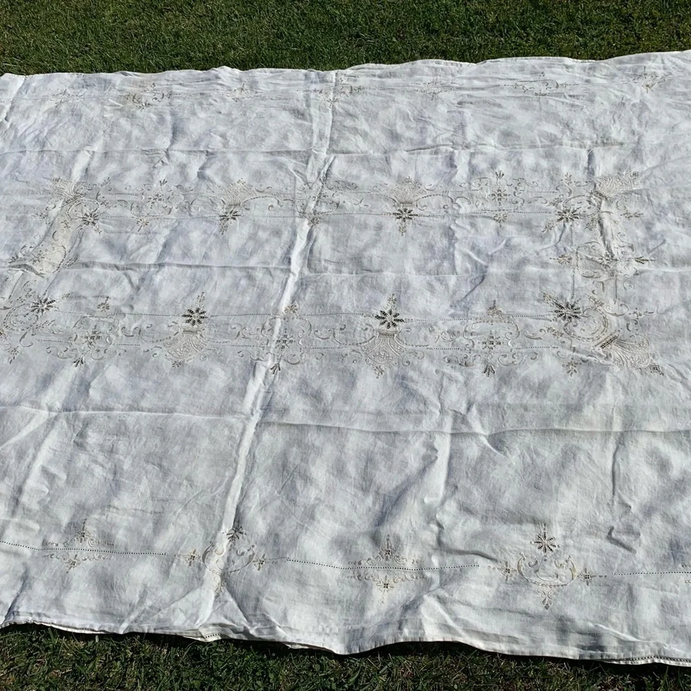 Table cloth